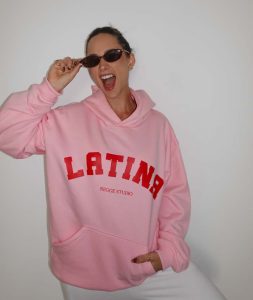latina hoodie pink